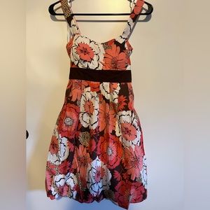 B-Wear too size 3 coral and brown